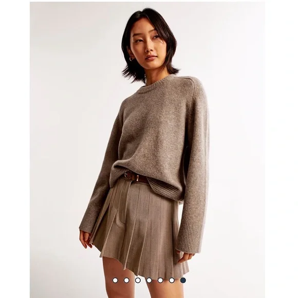 Abercrombie & Fitch Taupe Madeline Crew Sweater - Picture 3 of 14